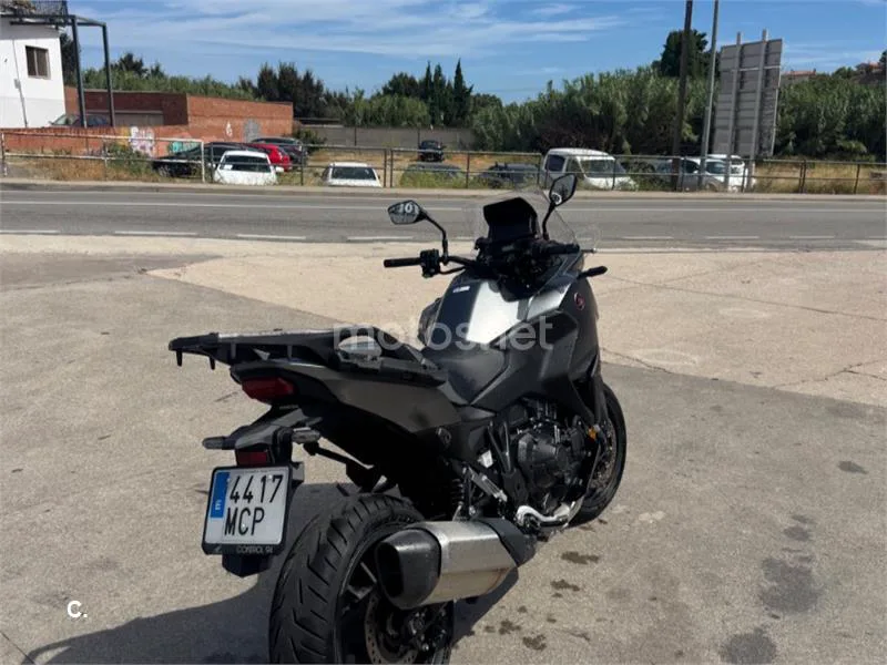 Honda NT1100 - Vista 3