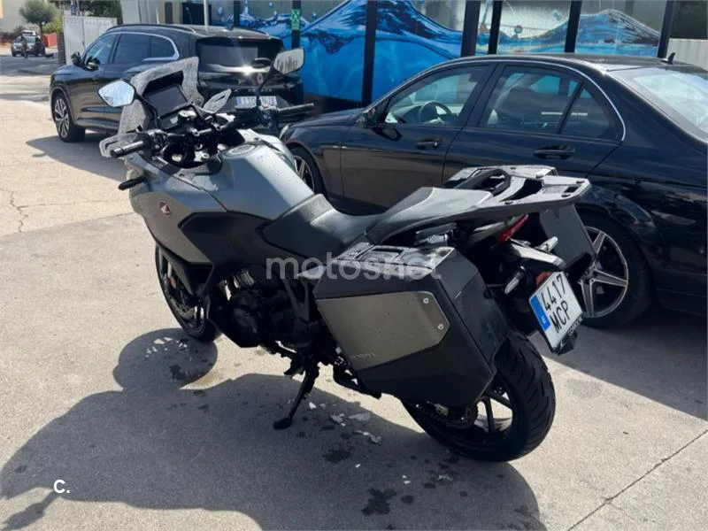 Honda NT1100 - Vista 5