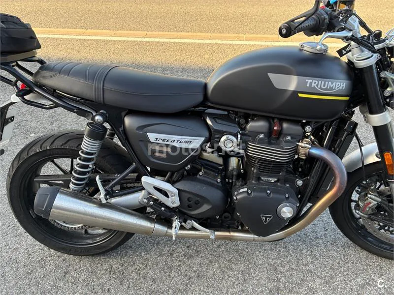 Triumph Speed Twin 1200 - Vista 11