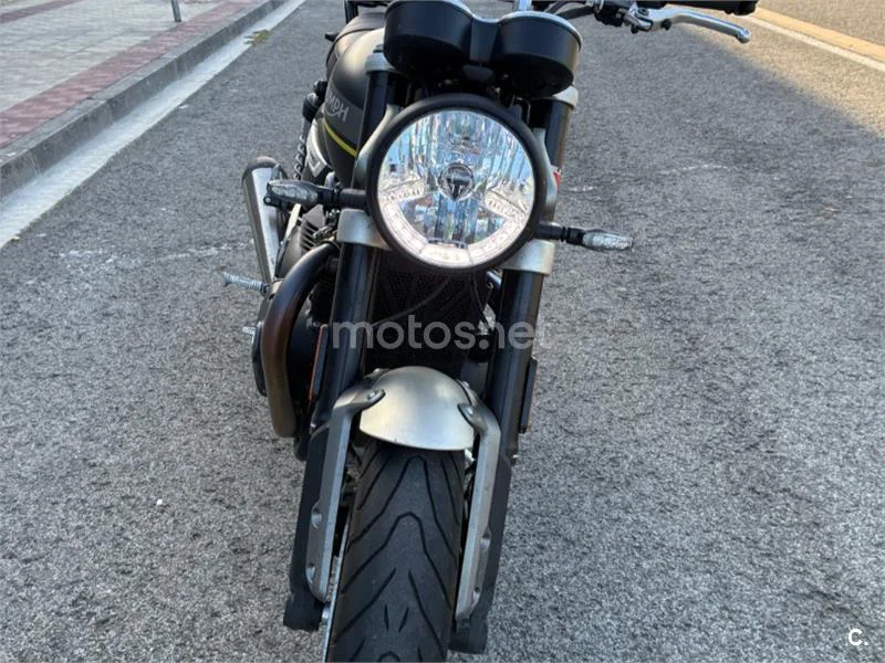 Triumph Speed Twin 1200 - Vista 7