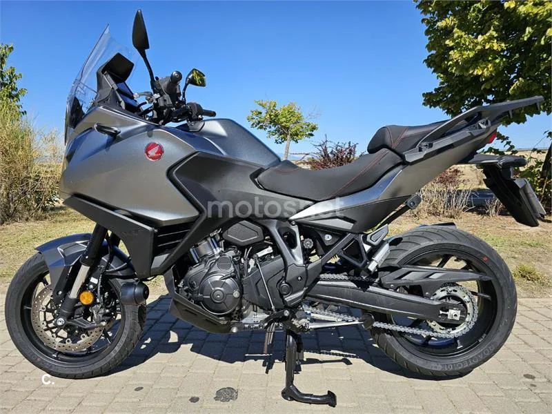Honda NT1100 - Vista 3