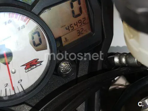 Suzuki GSX-R600 - Vista 8