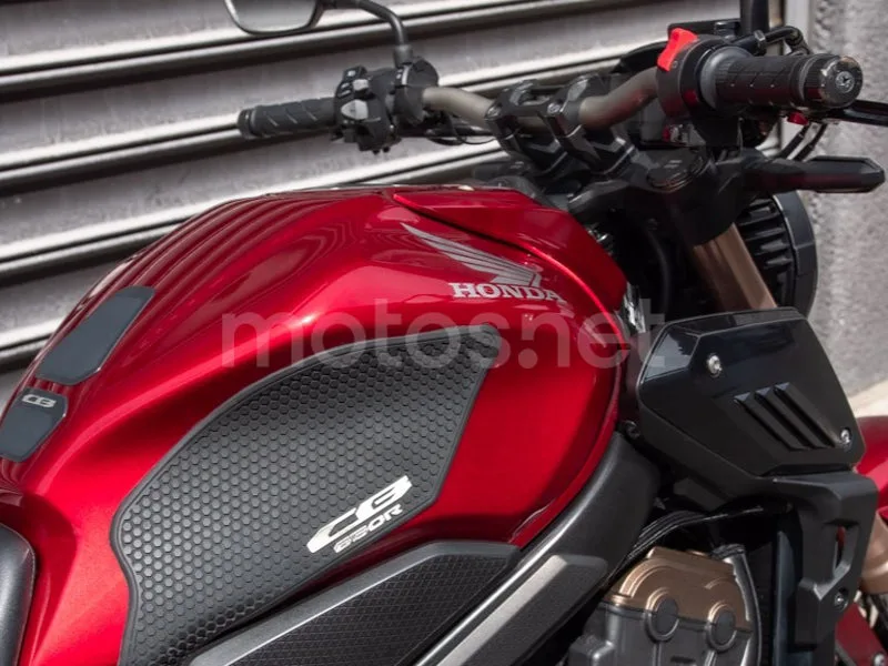 Honda CB650R - Vista 7