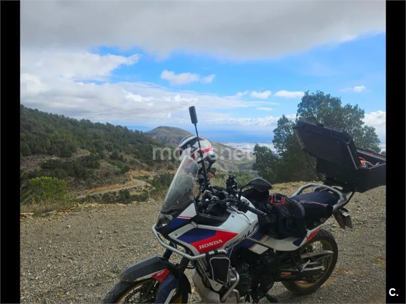 Honda XL750 Transalp - Vista 4
