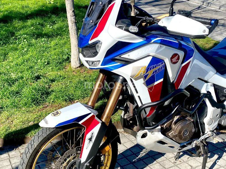 Honda CRF1100L Africa Twin - Vista 6