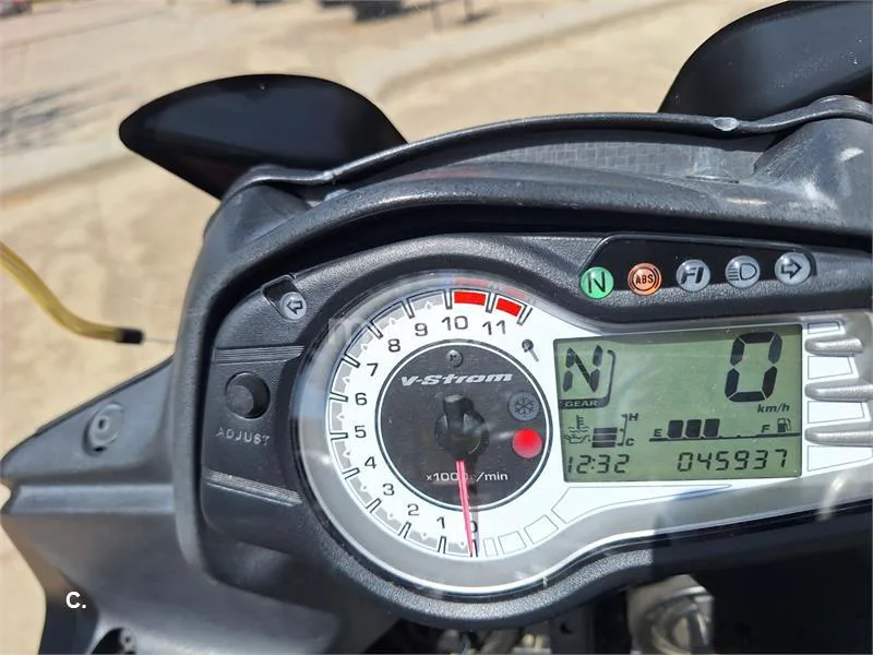 Suzuki V-Strom 650 4900 € 2014 Barcelona - 2