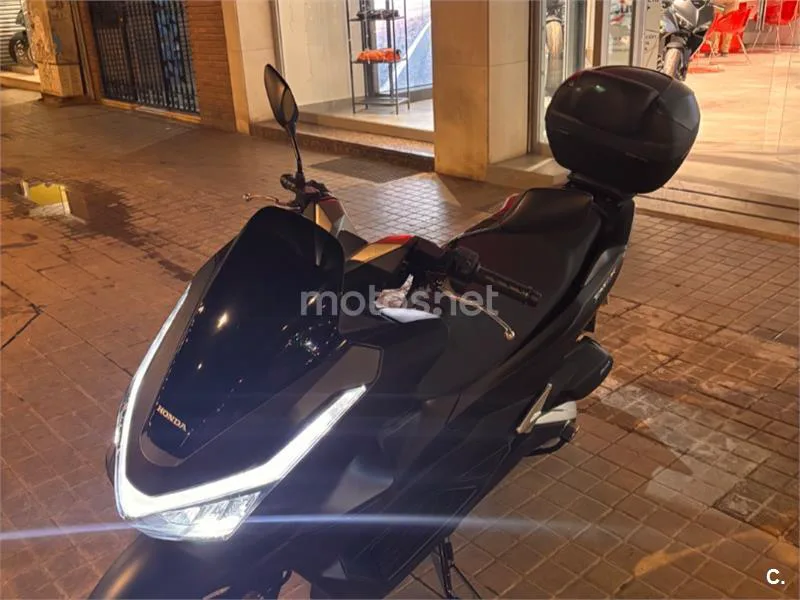 Honda PCX125 - Vista 3