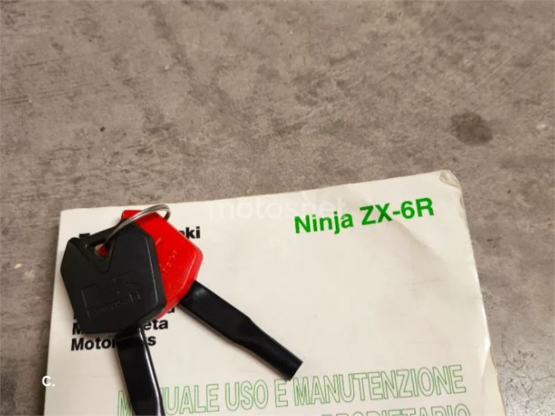 Kawasaki Ninja ZX-6R - Vista 14