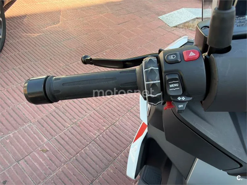 BMW C 400 X - Vista 7