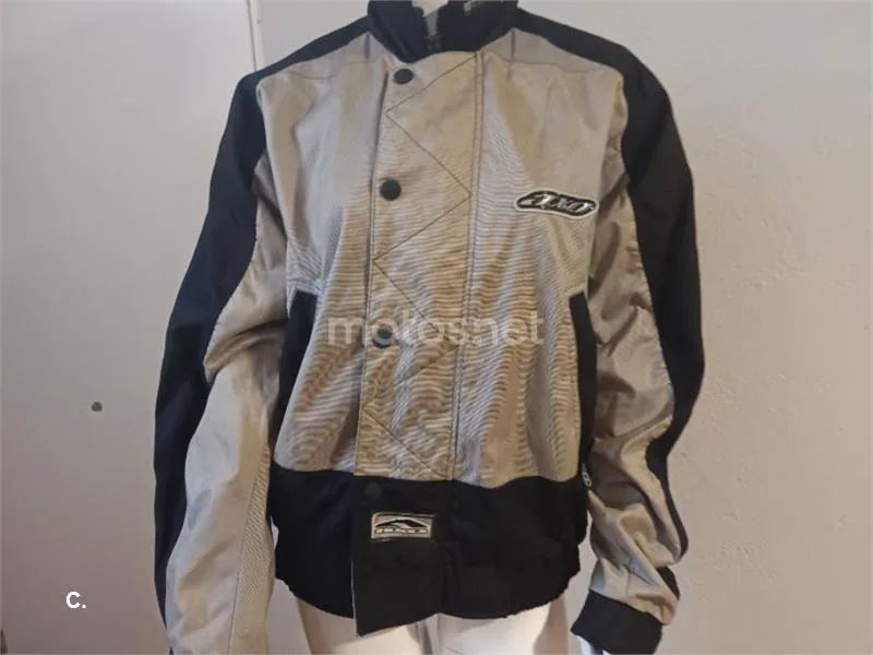 Triumph Tiger 800 - Vista 8