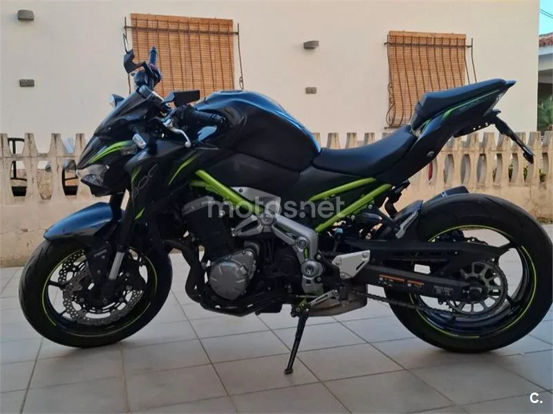 Kawasaki Z900 - Vista 6