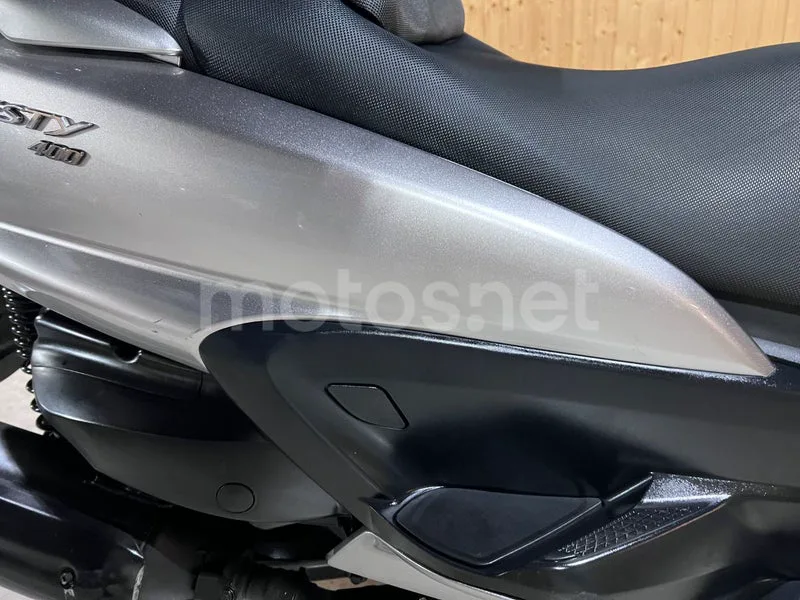 Yamaha Majesty 400 - Vista 30