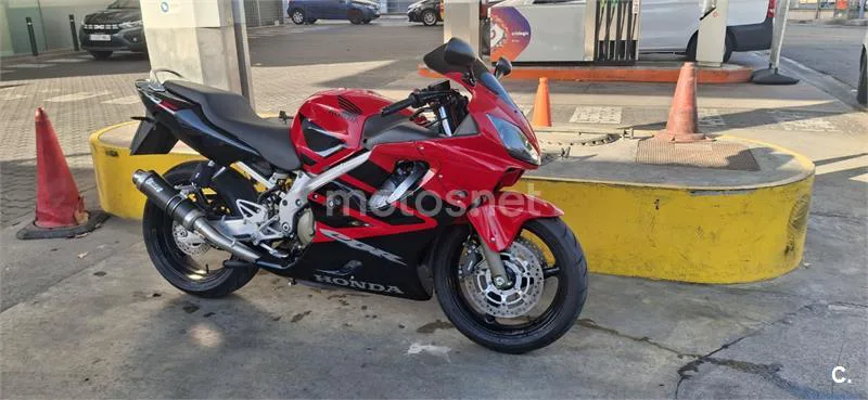Honda CBR600F - Vista 3