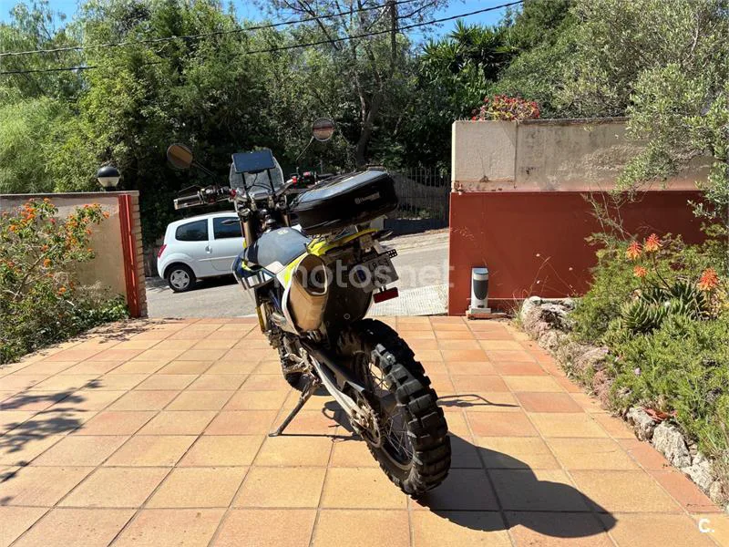 Husqvarna 701 Enduro - Vista 6