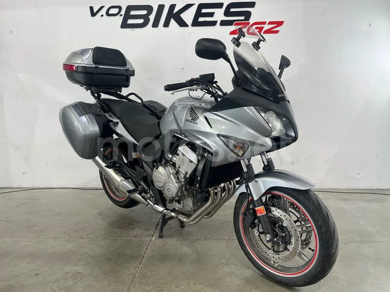 Honda CBF600S - Vista 3