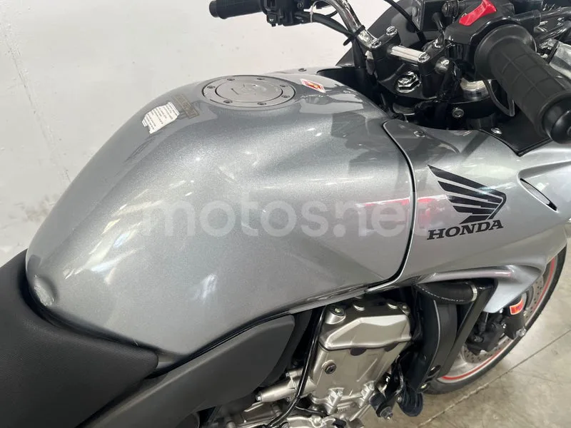 Honda CBF600S - Vista 35