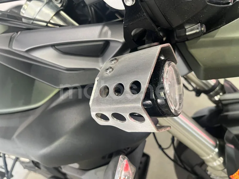 Triumph Tiger 800 XC - Vista 14