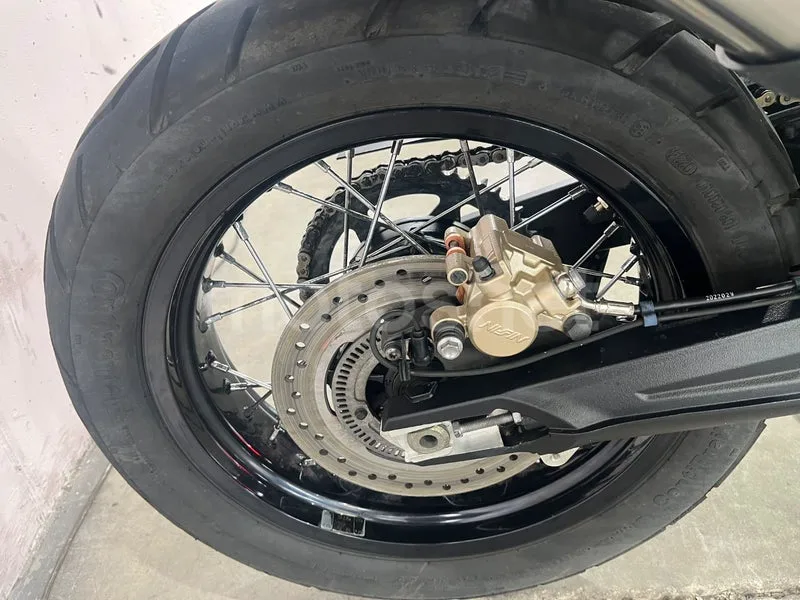 Triumph Tiger 800 XC - Vista 25