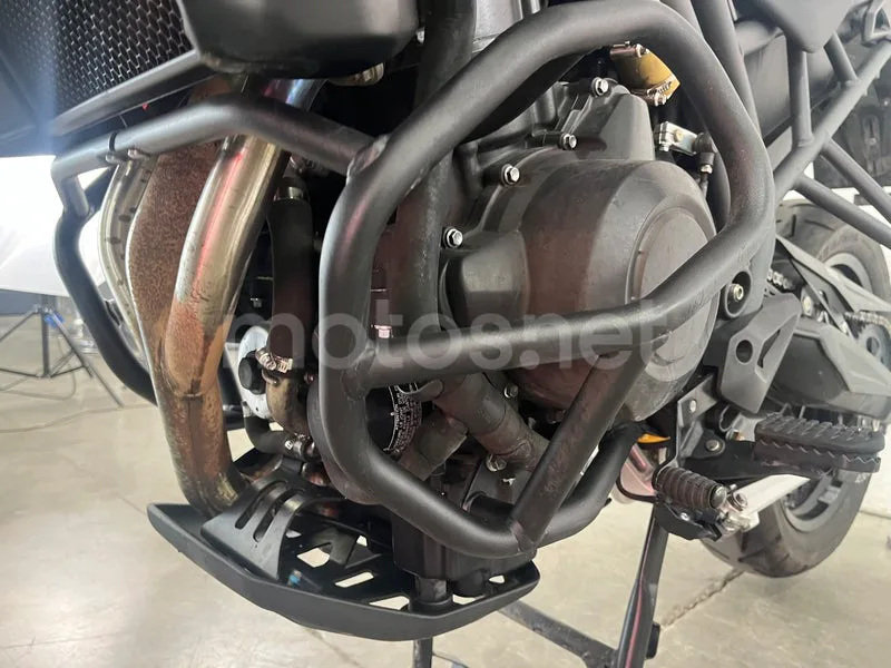 Triumph Tiger 800 XC - Vista 10