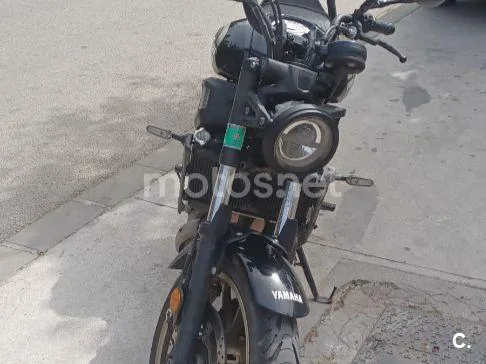 Yamaha XSR700 - Vista 5