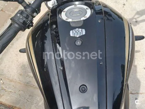 Yamaha XSR700 - Vista 7