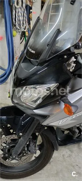Suzuki V-Strom 650 - Vista 8