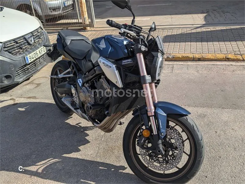 Honda CB650R - Vista 9