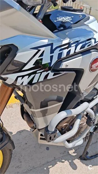 Honda CRF1000L Africa Twin - Vista 5