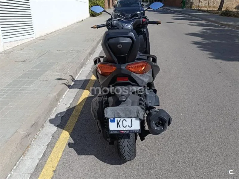 Yamaha XMAX 400 - Vista 5