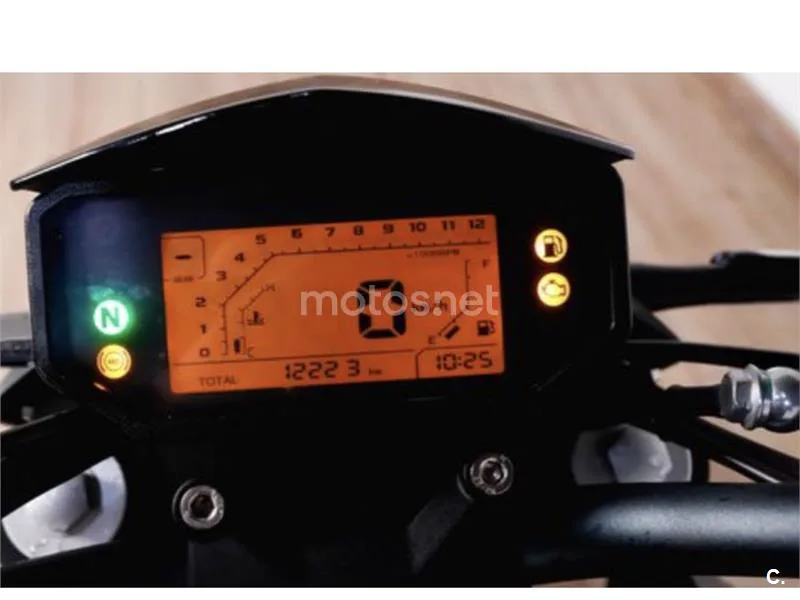 Keeway RKF 125 - Vista 5