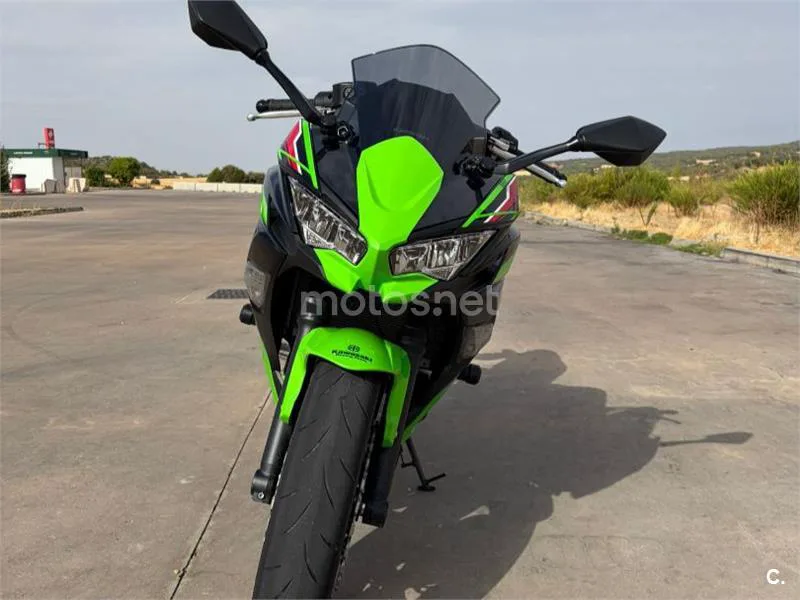 Kawasaki Ninja 650 - Vista 3