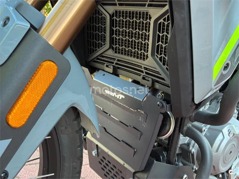 CFMOTO 450MT - Vista 16
