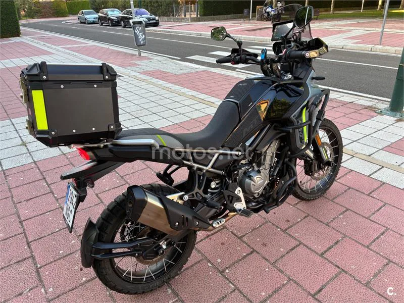 CFMOTO 450MT - Vista 4