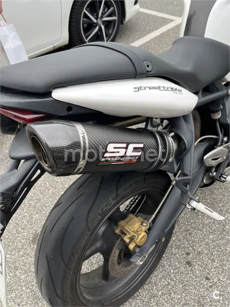 Triumph Street Triple - Vista 3