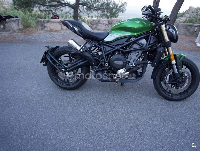 Benelli 752 S - Vista 3