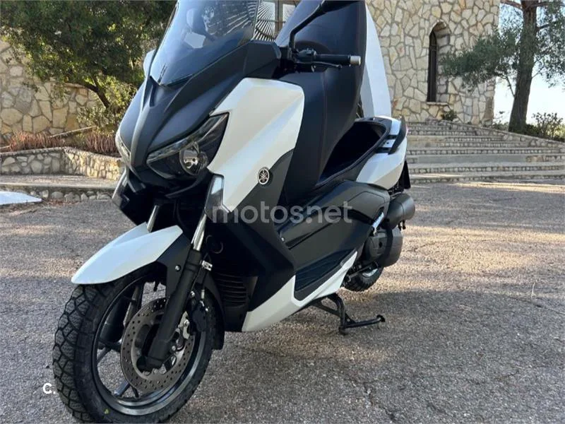 Yamaha XMAX 125 - Vista 10