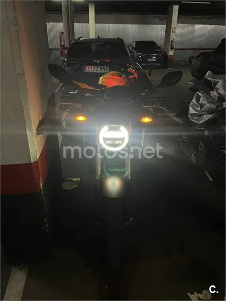 Honda CB650R - Vista 6