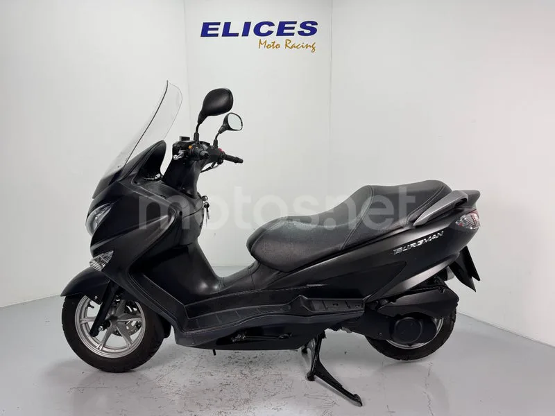 Suzuki Burgman 125 - Vista 3