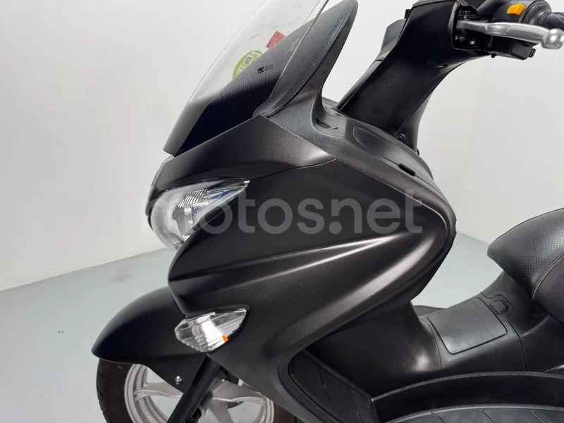 Suzuki Burgman 125 - Vista 5