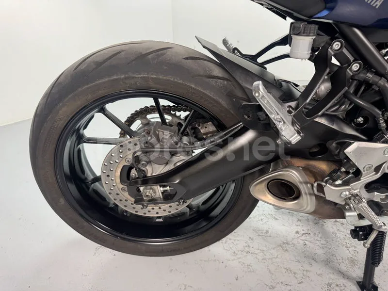 Yamaha MT-09 Tracer - Vista 19