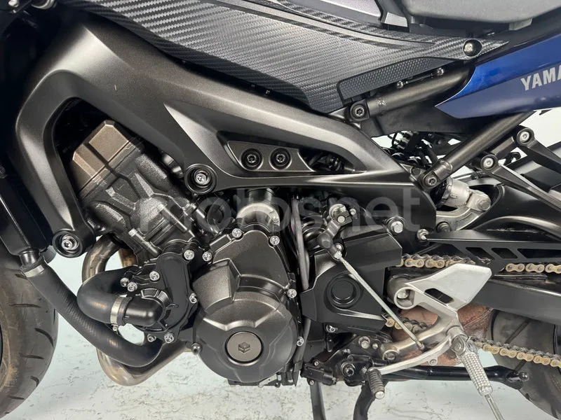 Yamaha MT-09 Tracer - Vista 8