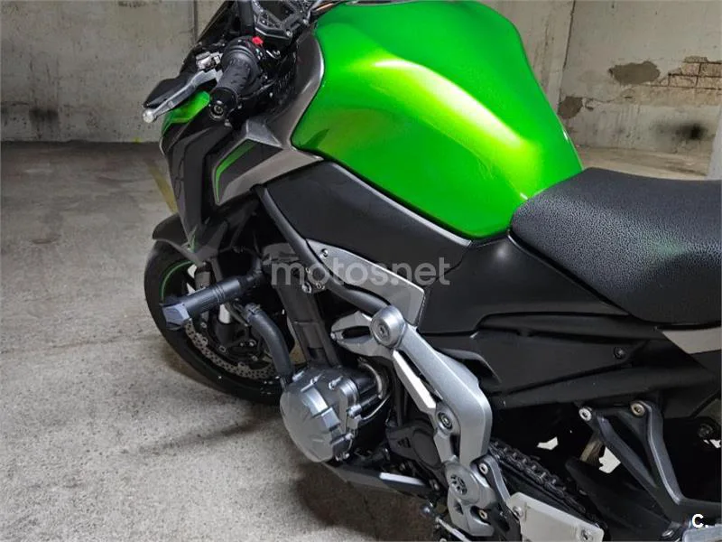 Kawasaki Z900 - Vista 7