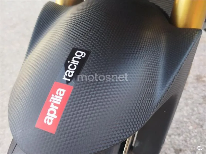 Aprilia Tuono V4 1100 Factory - Vista 8