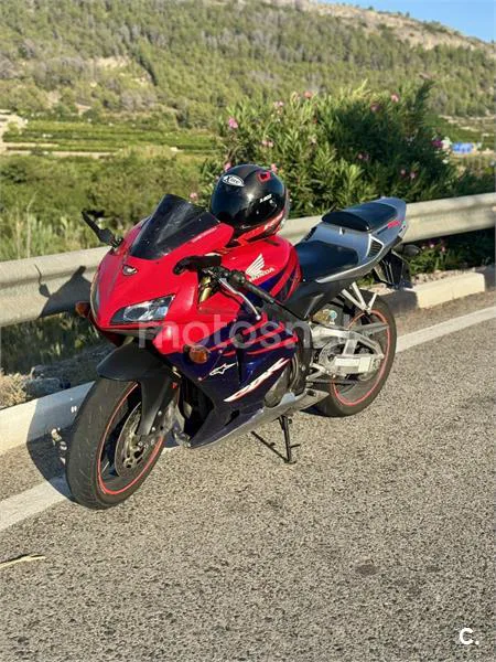 Honda CBR600RR 5500 € 2005 Valencia - 1