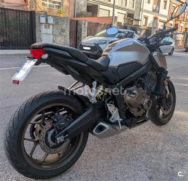 Honda CB650R - Vista 5