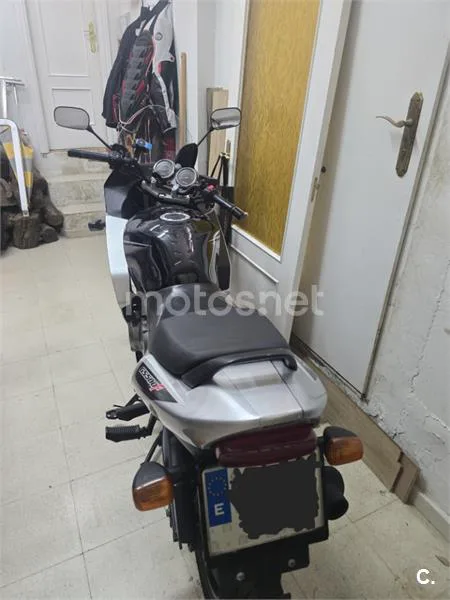 Suzuki GS500F - Vista 4