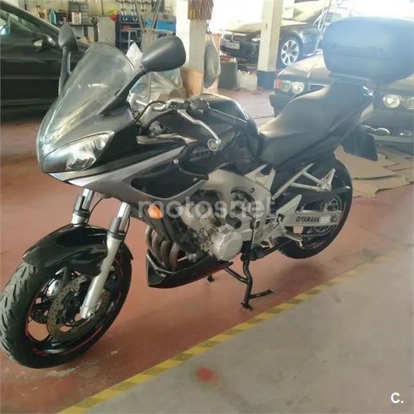 Yamaha FZ6 Fazer 1500 € 2005 Madrid - 2
