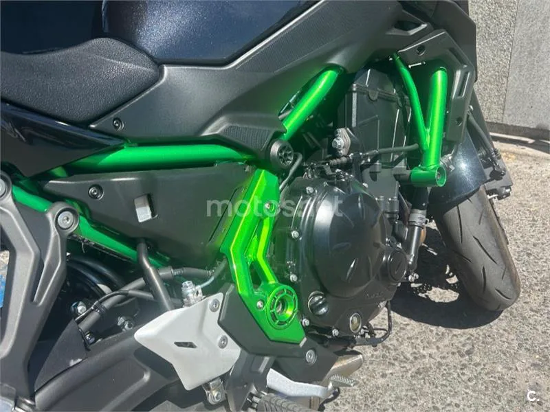Kawasaki Z650 - Vista 6