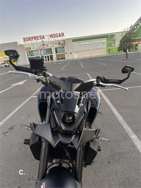 Yamaha MT-09 - Vista 4