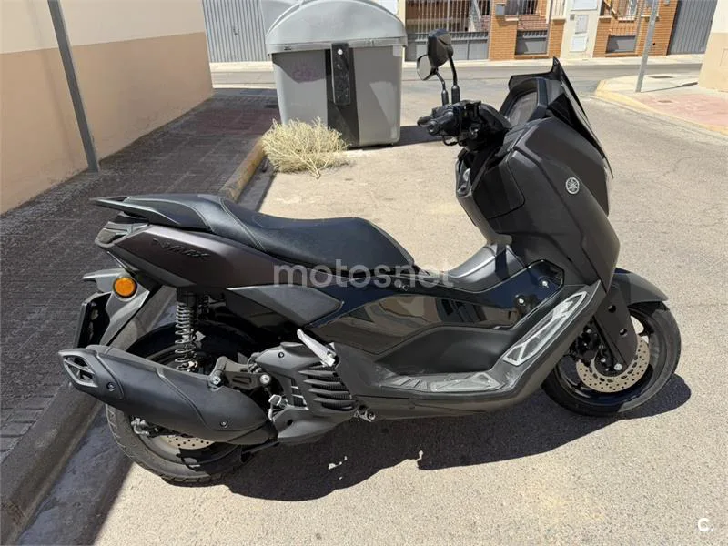 Yamaha NMAX - Vista 3